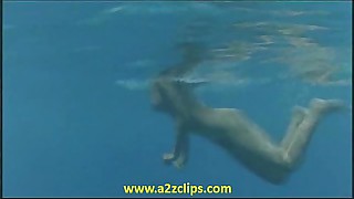 023 Phoebe Cates - Shangri-La (stripping-swimming denude underwater)